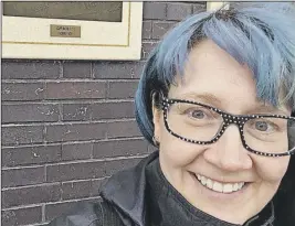  ?? Submitted ?? Tara Stewart of Montague posted this selfie on Facebook after she arrived in London on Monday, two days before an attack that claimed five lives at the city’s Parliament and Westminste­r Bridge.