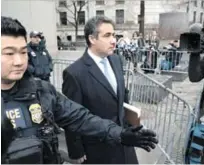  ?? ARCHIVO/AP ?? Michael Cohen. El ex abogado del presidente de EEUU, Donald Trump, cuando abandonaba el pasado 12 de diciembre el tribunal federal después de su sentencia en Nueva York.