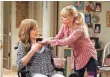  ??  ?? Bonnie (Allison Janney) and Christy (Anna Faris) clash. CBS