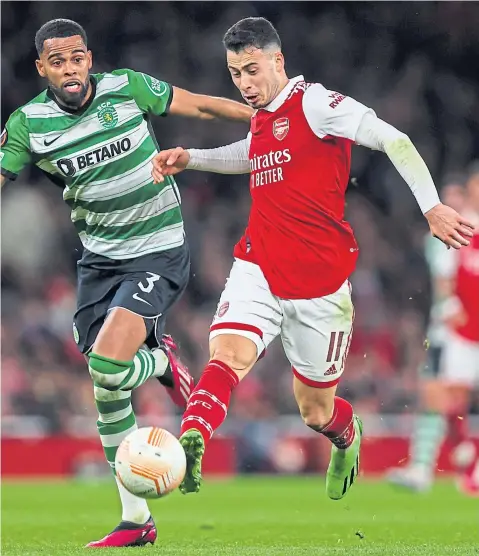  ?? ?? Gabriel Martinelli of Arsenal battles with Jerry St. Juste of Sporting