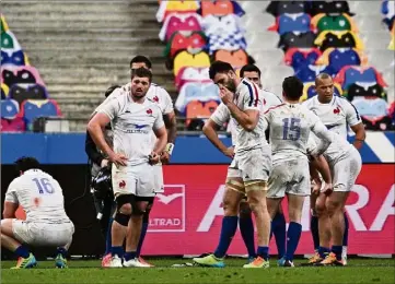  ??  ?? Les Bleus ont manqué de jus pour espérer décrocher ce Tournoi.