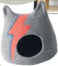  ??  ?? Ziggy Stardust Cat Cave, from £110, Redcandy.co.uk