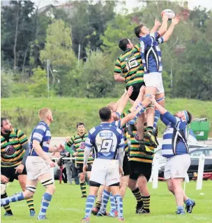  ?? Brian Howard ?? ●●Lineout action from Littleboro­ugh’s clash at Tyldesley at the weekend