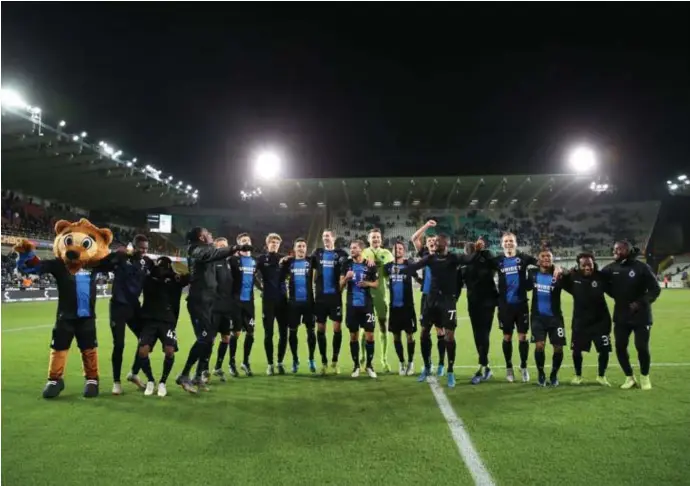  ?? © belga ?? Op het veld juichen kan Club Brugge niet meer, maar het is wel degelijk kampioen.