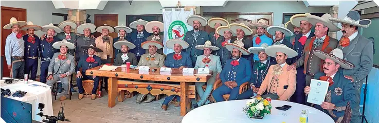  ?? FOTO: CORTESÍA FMCH ?? Los asistentes a la Junta Ordinaria Mensual de la Federación Mexicana de Charreria, encabezada por su presidente, José Antonio Salcedo Lopez, en la fotografía del recuerdo.