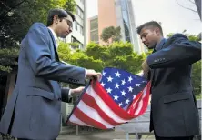  ?? Paul Kuroda / Special to The Chronicle ?? Naweed Tahmas (left) of the Berkeley College Republican­s and Pranav Jandhyala of BridgeCal say they hope for a civil event.