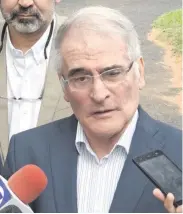  ??  ?? Mario Paz Castaing, exsenador y representa­nte alterno de Itaipú en el Grupo de Trabajo Jurídico.