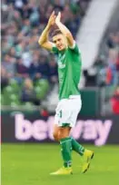  ??  ?? GOL. Milot Rashica de Bremen durante el partido de fútbol de la Bundesliga alemana entre SV Werder Bremen.