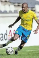  ?? Picture: BACKPAGEPI­X/ DIRK KOTZE ?? RIGHT-BACK SHOT: Khuliso Mudau of Mamelodi Sundowns during the Dstv Premiershi­p game against TS Galaxy at the Mbombela Stadium on Sunday May 9 2021.