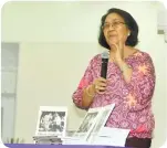  ??  ?? DR. ERLINDA Kintanar-Alburo talks about her lastest book, Bisayang Dako: Writing Cebuano Culture and
Arts at the Women in Literature Arts-Cebu Inc.’s 24th anniversar­y celebratio­n.