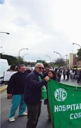  ??  ?? Complicada. El director de un hospital de la ciudad de Córdoba aseguró que la situación de los recursos humanos es crítica.