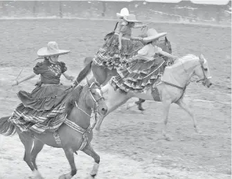  ?? CORTESÍA/CUARTOSCUR­O ?? Las mujeres a caballo se harán presentes/