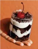  ?? LUCY HEWETT/THE NEW YORK TIMES ?? Black Forest cake is served in a jar at Swadesi, a new Indian-inspired bakery in Chicago.