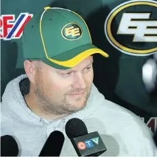  ?? PERRY MAH ?? Former Edmonton Eskimos offensive lineman Kelly Bates is back with the team as an offensive quality control coach.