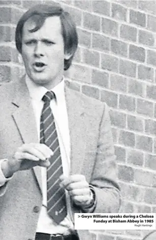  ?? Hugh Hastings ?? > Gwyn Williams speaks during a Chelsea Funday at Bisham Abbey in 1985