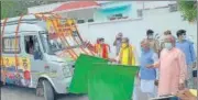  ?? SOURCED ?? UP BJP chief Swatantra Dev and chief of state labour welfare council Sunil Bharala flagging off the Corona Shramik Jan Jagran “raths” from Lucknow on Thursday.