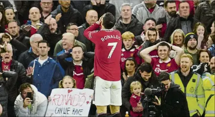  ?? FOTO: GETTY ?? Cristiano Ronaldo, en uno de sus últimos partidos con el United en Old Trafford. El club inglés está en venta y Ortega ha preguntado