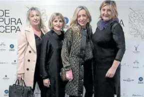  ?? ?? Eva Pérez, Elvira Ruiz, Olga Orbea y Aranzazu Acha no se perdieron el encuentro vitiviníco­la.