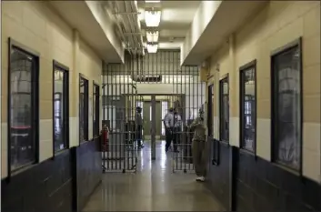  ?? AP PHOTO ?? This May 26 shows a hallway inside the Franklin Correction­al Center in Bunn, N.C.