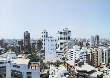  ?? Archivo ?? La panorámica muestra edificios en un barrio en la zona norte de Barranquil­la.