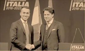  ?? Foto: reuters ?? Di Maio, líder del Movimiento 5 Estrellas (izquierda), junto a Giuseppe Conte.