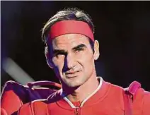  ?? AFP ?? El suizo Roger Federer se apresta para la competenci­a.