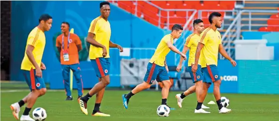  ??  ?? Futbolista­s de Colombia, en la última práctica antes de su debut