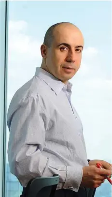  ?? James Hill / The New York Times ?? Yuri Milner, a Russian billionair­e whose holdings have included major stakes in Facebook and Twitter, has been under scrutiny.