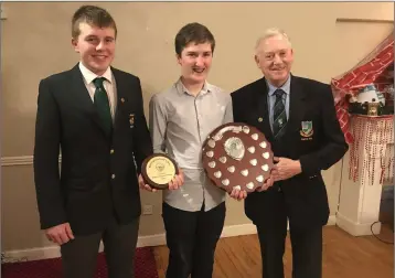  ??  ?? Juvenile Winter League winner Luke Doogue received his prizes from Irish U-16 champion Joseph Byrne and Club Captain Martin Hennessy.