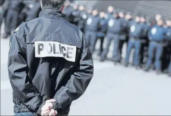  ??  ?? On a des familles qui s’inquiètent, des policiers qui travaillen­t avec la boule au ventre.