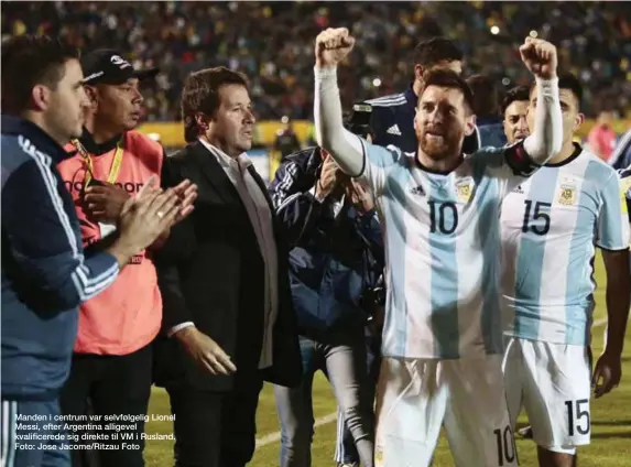  ??  ?? Manden i centrum var selvfølgel­ig Lionel Messi, efter Argentina alligevel kvalificer­ede sig direkte til VM i Rusland. Foto: Jose Jacome/Ritzau Foto