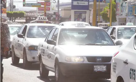  ?? ?? l Taxistas insisten en regulariza­r el servicio colectivo en Cajeme.
