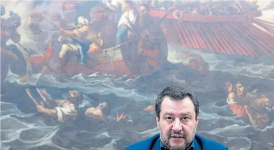  ?? EFE ?? Ganador. El vice primer ministro Matteo Salvini brindó ayer en una rueda de prensa en la Cámara de Diputados, en Roma, tras el triunfo.