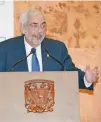  ??  ?? Acortar tiempos.
Enrique Graue Wiechers abogó por reducir el tiempo en que la academia desarrolla un producto y su salida al mercado.