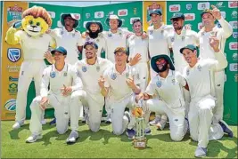  ?? PIC/PTI ?? Team South Africa pose with the series winning trophy at Wanderers Stadium in Johannesbu­rg