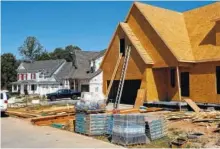  ??  ?? A home start is under constructi­on in the Black Creek Mountain subdivisio­n in Lookout Valley.