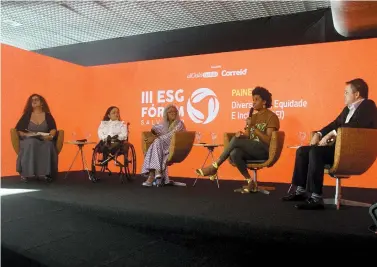  ?? MARINA SILVA ?? Da esquerda para a direita: Mariana Paiva, Amanda Brito, Linda Bezerra, Vitor Castro e Rodrigo Accioly