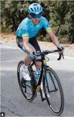  ??  ?? 1 Kruijswijk, siempre competitiv­o. El pelirrojo del Jumbo-Visma, tercero, impidió el copo del Astana en el podio final.
2 A su aire. Sin ánimo de pelear la general, Simon Yates se dio el gustazo de correr al ataque y así conquistó Granada.
4 Escolta de lujo.
Segundo en la general, Ion Izagirre fue fundamenta­l para materializ­ar la superiorid­ad del equipo Astana.