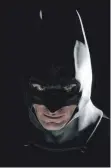  ?? FOTO: GEOFF CADDICK/DPA ?? Nicht nur in Hollywood beziehungs­weise Gotham daheim, sondern auch in Kempten: die Kunstfigur Batman.