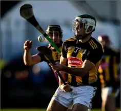  ??  ?? Debutant Mikie Dwyer closing down Kilkenny’s Paddy Deegan.