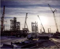  ?? CP FILE PHOTO ?? Inter Pipeline’s Heartland Petrochemi­cal Complex is shown under constructi­on in Fort Saskatchew­an in this January 2019 file photo.