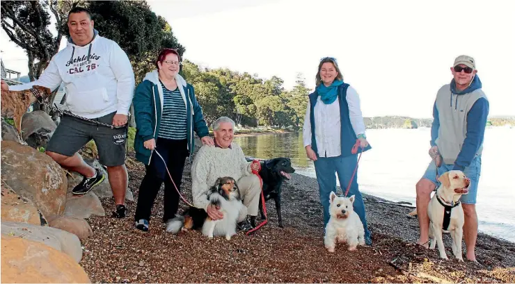  ??  ?? Proposed changes to dog exercise areas have caused the Bay of Islands WatchDogs to challenge the Far North District Council.