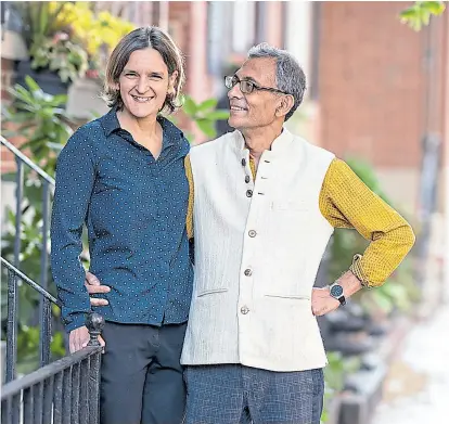  ?? Afp ?? La francesa Esther Duflo y su marido, Abhijit Banerjee, ambos del MIT