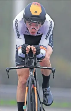  ??  ?? Pello Bilbao, en acción en la última crono del Giro de Italia.