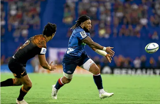  ?? GETTY IMAGES ?? Ma’a Nonu is back in the Blues midfield for tomorrow night’s match against the Highlander­s.