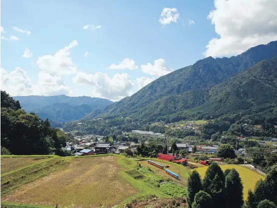  ?? PHOTOS: WALK JAPAN ?? Nagiso Valley offers a taste of the up-and-down trek that awaits travellers on Japan’s Nakasendo Way.