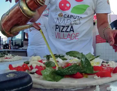  ?? ?? Pizza Village Lo studio della Cna è stato presentato ieri nell’ambito della kermesse in corso sul lungomare