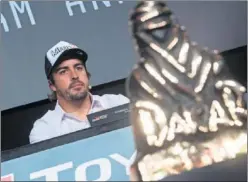  ??  ?? Alonso en la rueda de prensa donde oficializó que iría al Dakar.