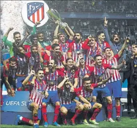  ?? FOTO: EFE ?? El Atlético de Madrid levantó un nuevo título de la mano de Simeone