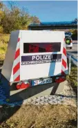  ?? Foto: Verkehrspo­lizei Neu‰Ulm ?? Der „Enforcemen­t‰Trailer“beim Auf‰ bau.